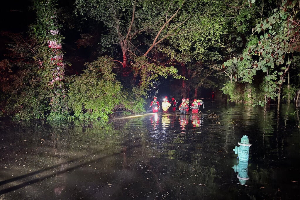 美國印第安納州暴雨致近30多年最嚴重水災,多條馬路水浸(AP)