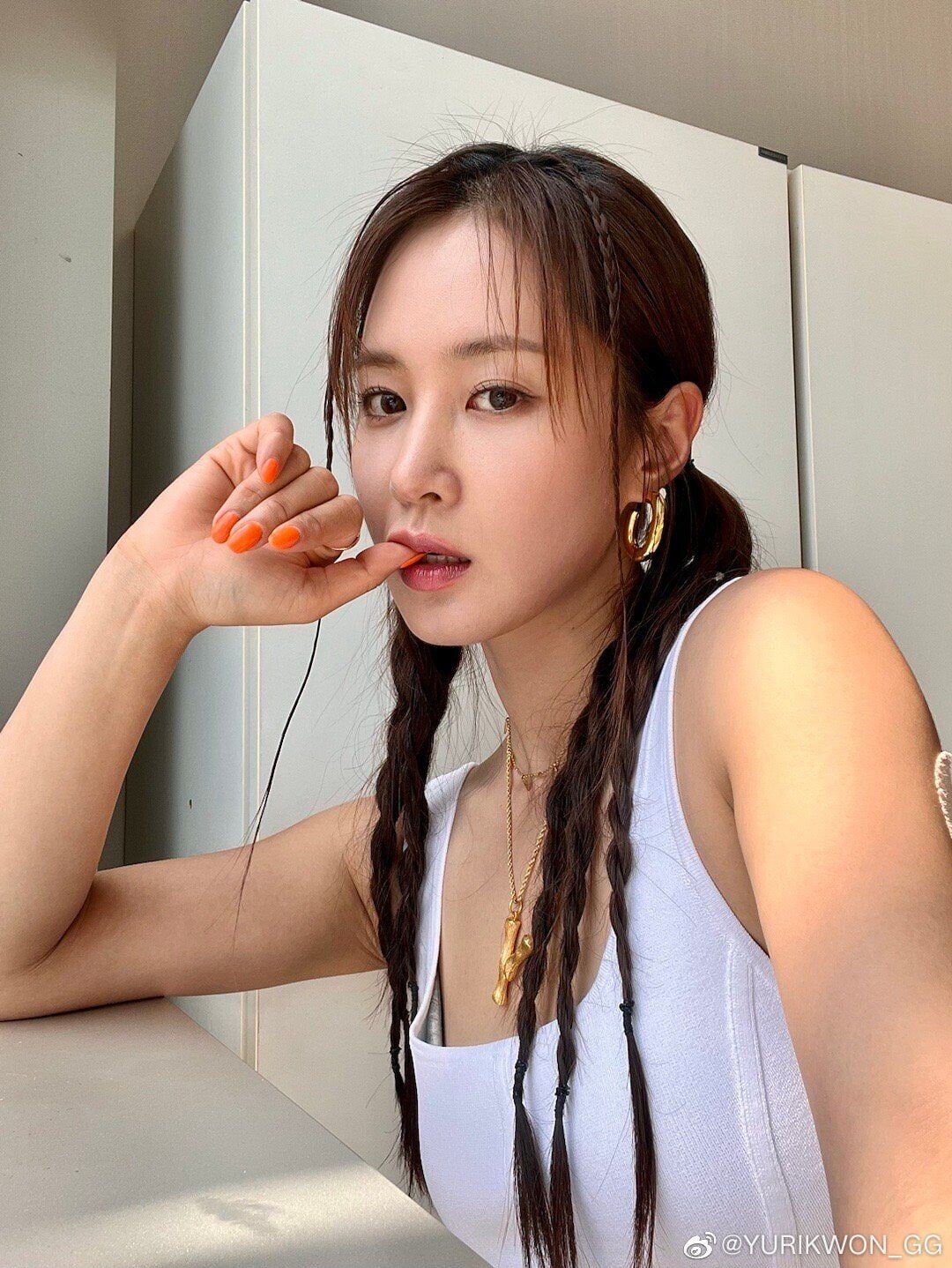 權俞利 9