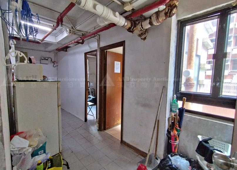 豪宅區跑馬地出現開價僅18萬元的物業,位於跑馬地豪軒,實用面積約200平方呎,屬於非住宅用途。(環亞拍賣行圖片)