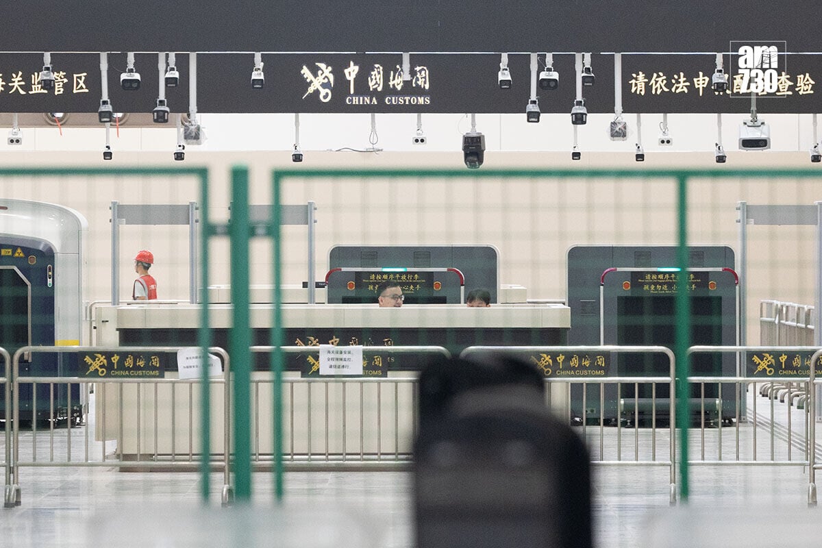 新皇崗口岸演練招募私家車參與,李耀培指無須中港牌或港車北上資格。(資料圖片)