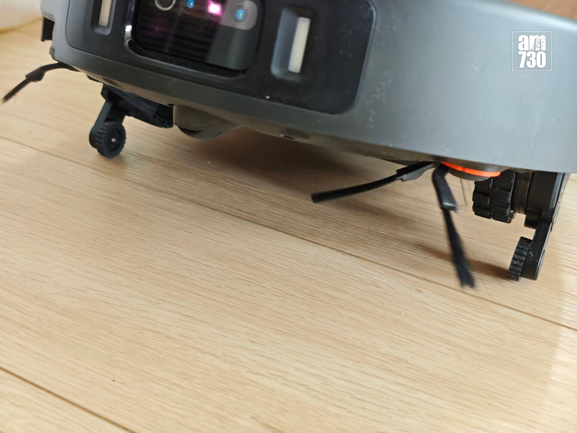 Xiaomi掃拖機器人6 Max最高可跨越高達6cm的台階。