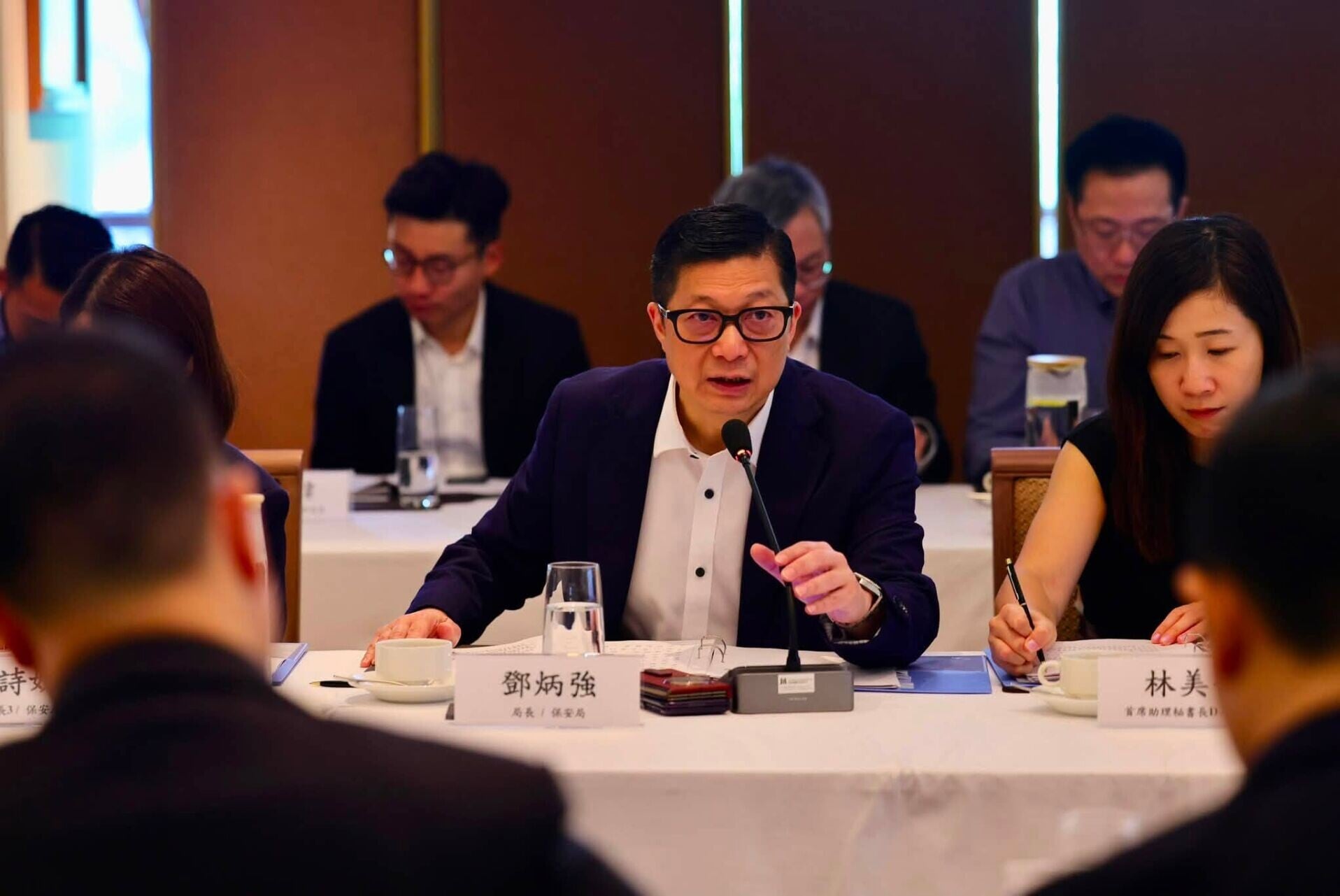 鄧炳強實地視察新皇崗口岸準備工作,特別感謝深圳方配合。(鄧炳強Facebook)
