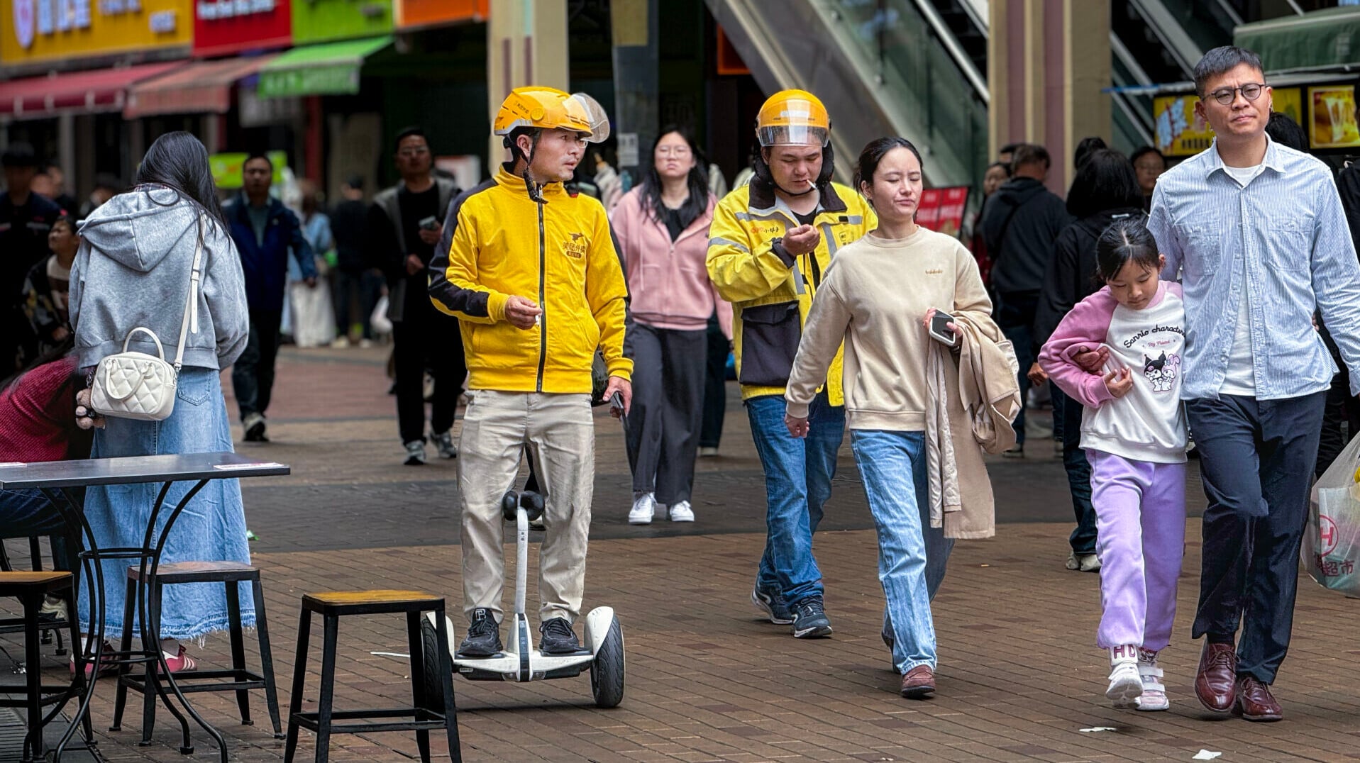 內地7月青年失業率升至17.9%，創11個月以來最高。(資料圖片/中通社)