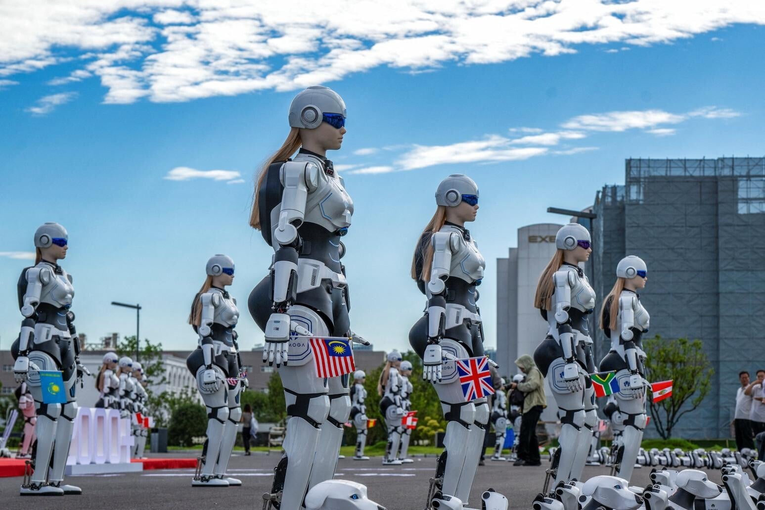 奇瑞汽車旗下AiMOGA人形機械人。（路透社）