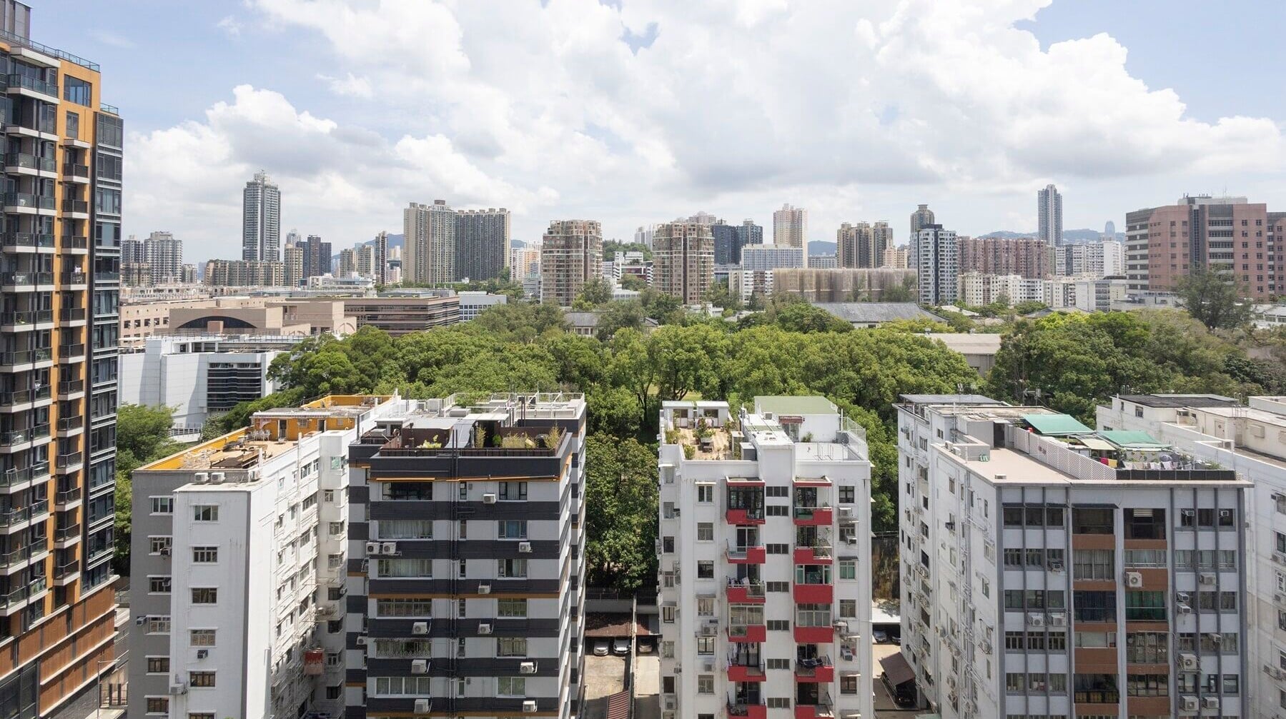 8月整體樓宇買賣料跌破六千宗 將為18個月新低｜樓市數據