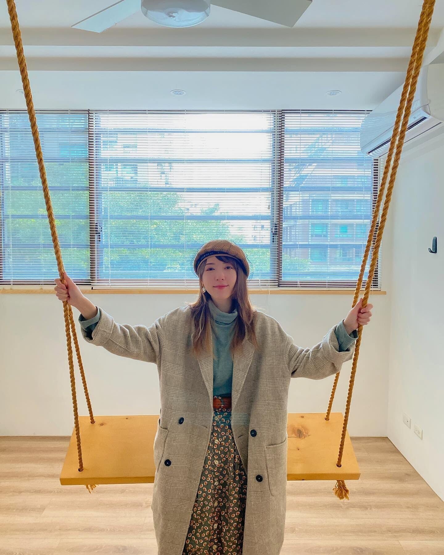 台灣女藝人「五熊」蔡頤榛(本名蔡宜臻)