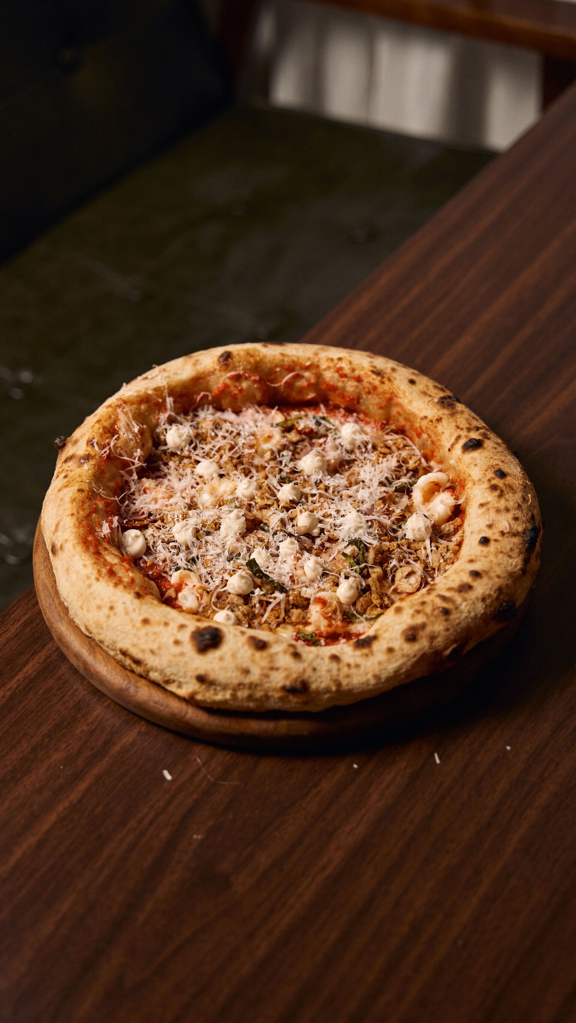 Typhoon Shelter Pizza 避風塘風味薄餅