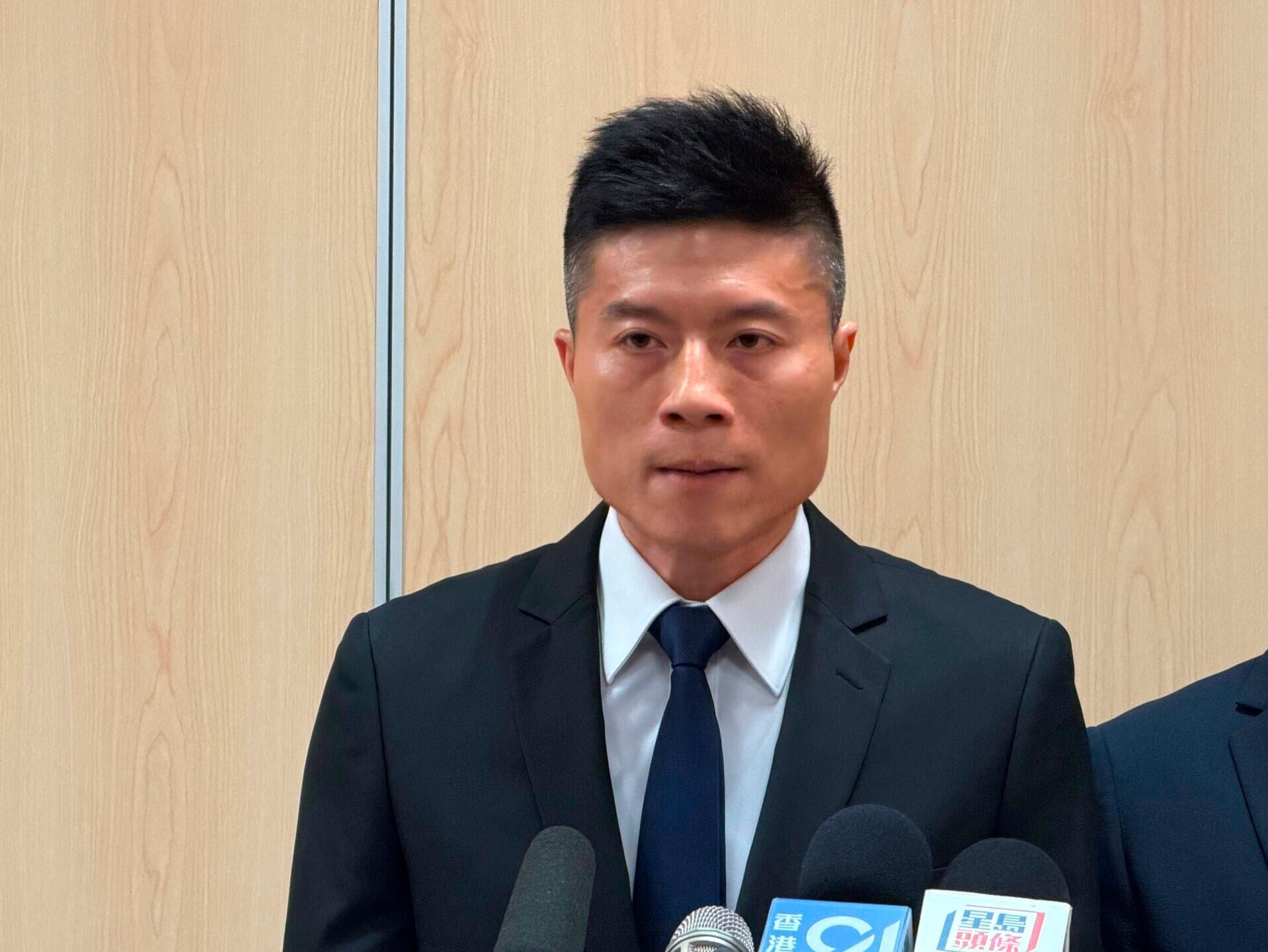 黃大仙警區情報組督察歐陽盈政