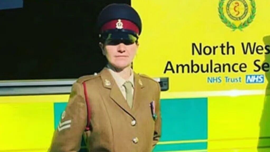 英國救護員質疑裝病逼癱瘓女爬落樓 104分鐘後送院驚揭腦出血主動脈破裂