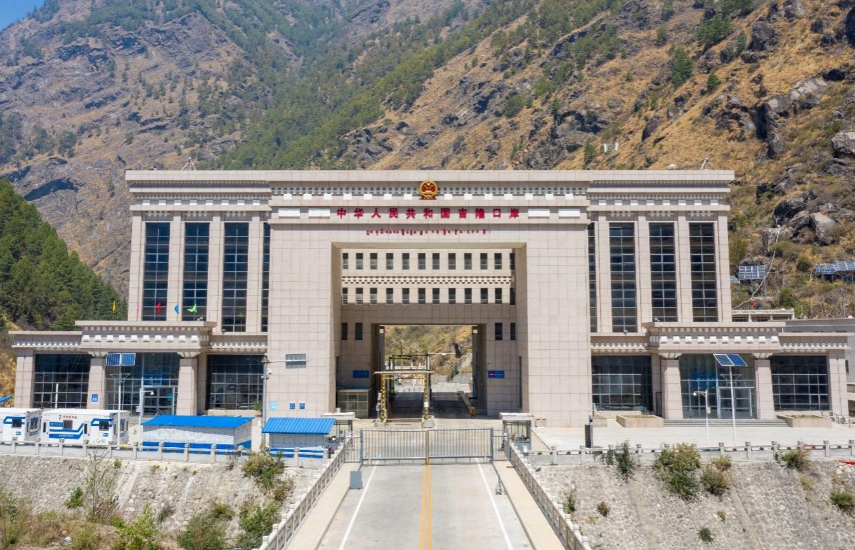 西藏日喀則市吉隆縣吉隆口岸(資料圖片)
