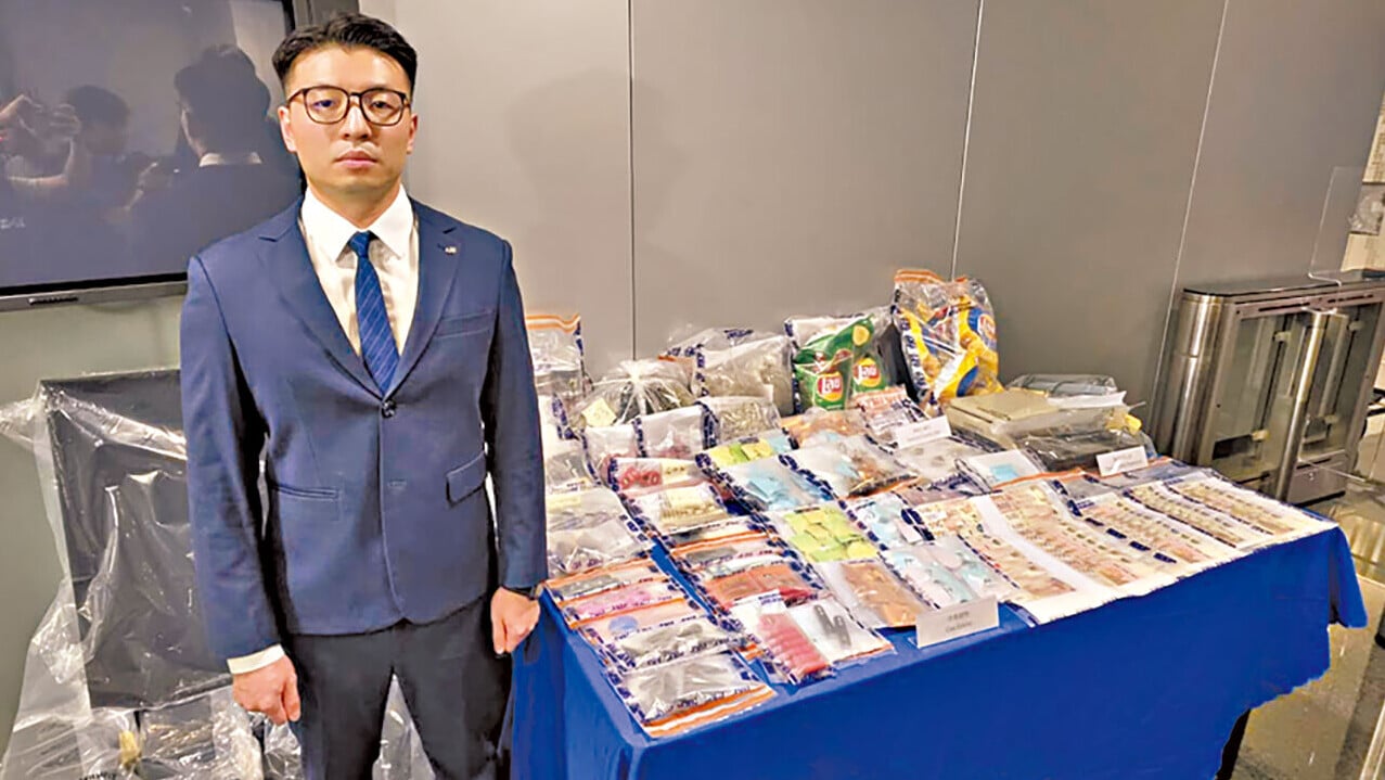 警隊毒品調查科行動組第三隊高級督察朱俊業表示，涉案人士令販毒模式呈現「專業化」。