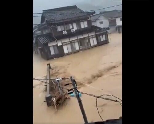 日本石川縣豪雨