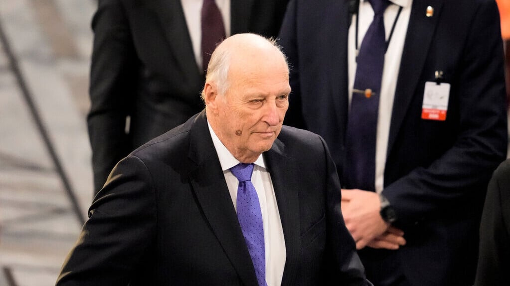 挪威國王哈拉爾五世（King Harald）住院10日病情惡化　王后王儲取消行程赴醫院陪伴（AP）