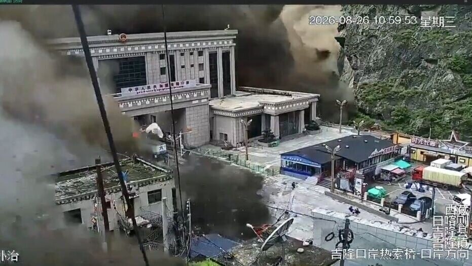 西藏尼泊爾泥石流，導遊臨時改行程救全團，感觸：無比幸運又沉重。(X)