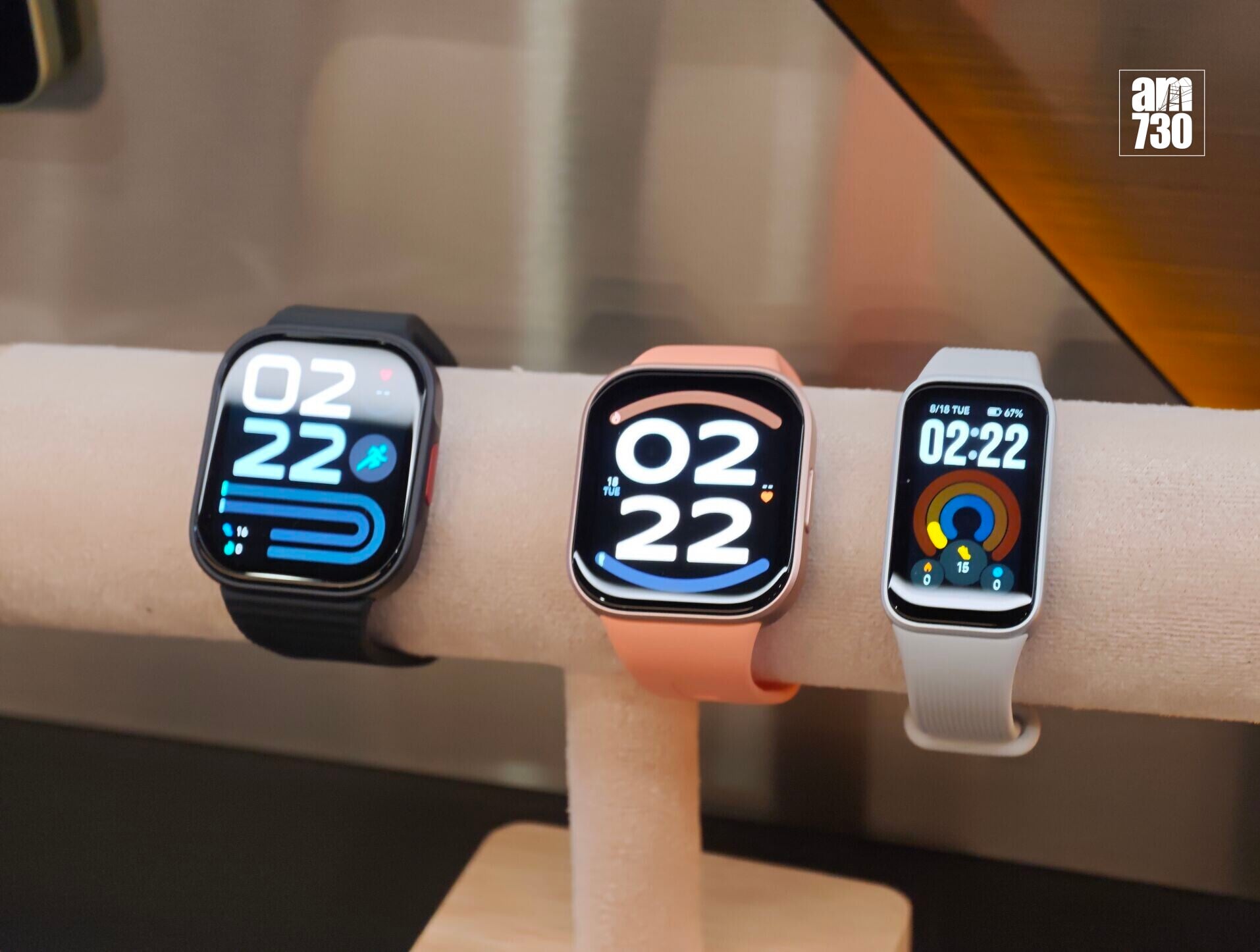 小米REDMI Watch 6 Lite、REDMI Watch 6 Active及Xiaomi手環11 Active。(左起)