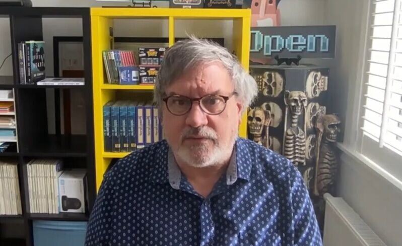 Ron Gilbert稱,過去他們和傳統遊戲發行商合作的經驗並不太好。(X)