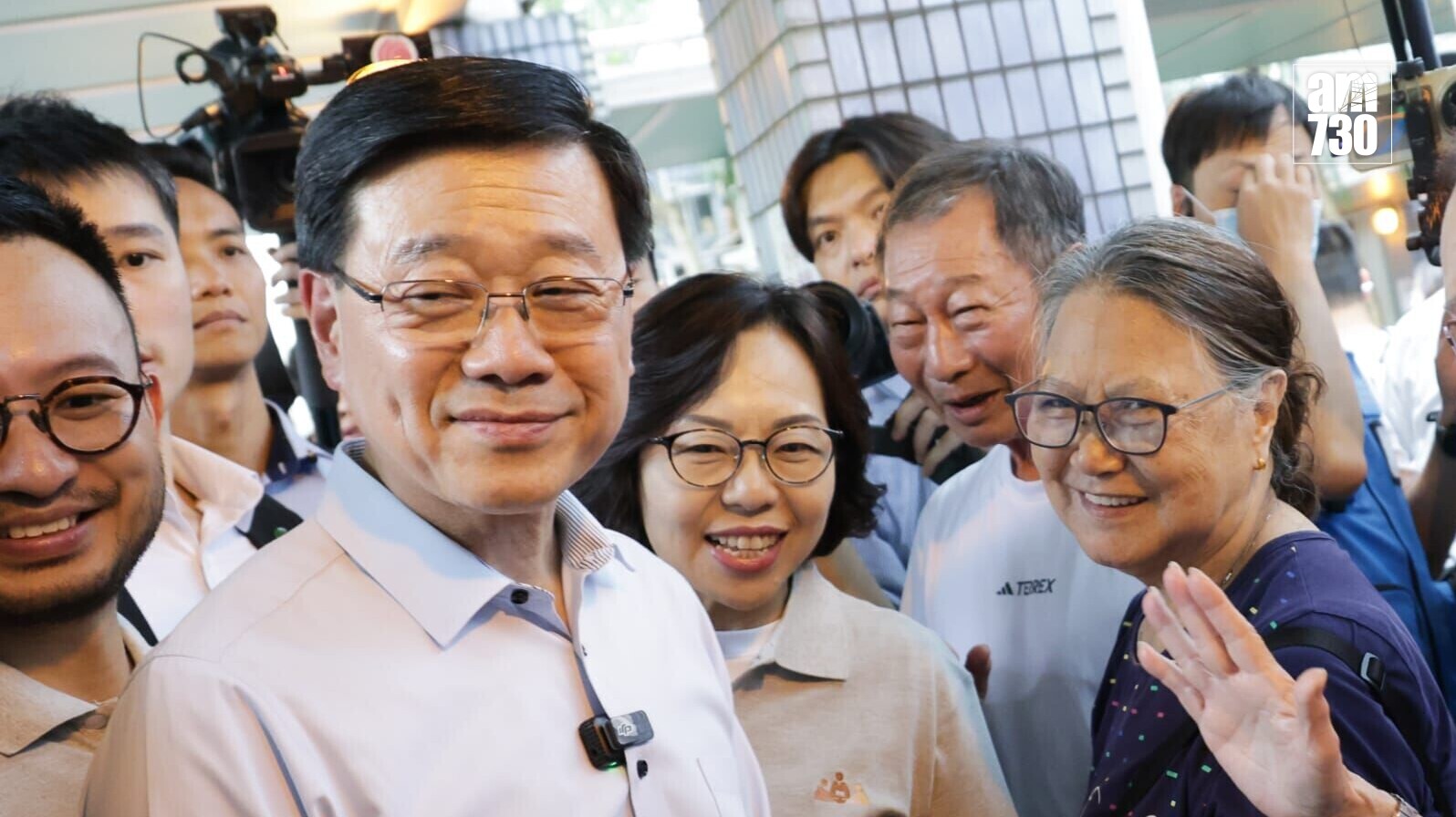 李家超表示公布《香港第一個五年規劃》後再發表《施政報告》，是讓市民更容易了解兩者一脈相承的關係。(吳康琦攝/資料圖片)
