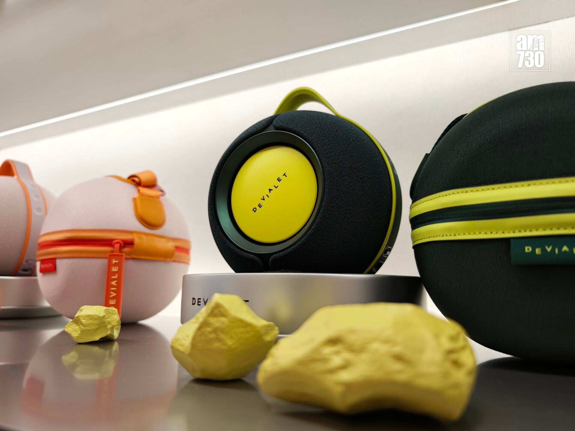 Devialet Mania 360°可攜式揚聲器夏日限定新色。