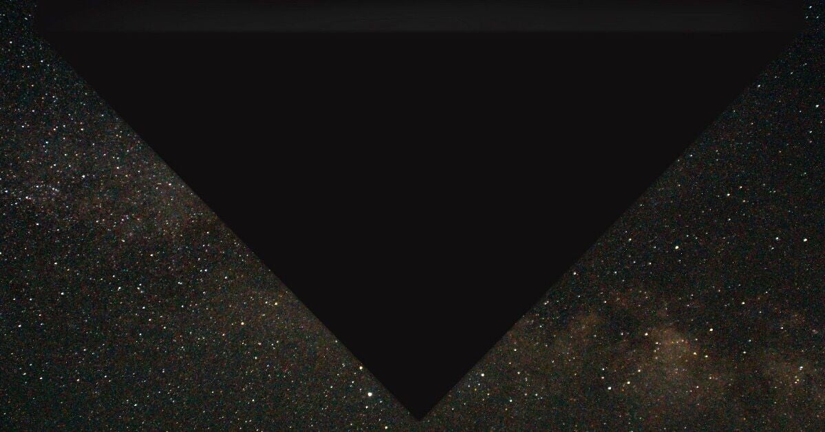 一名退役飛官回憶2002年在阿富汗目擊巨大三角形UFO遮蔽星空(FBI模擬圖)