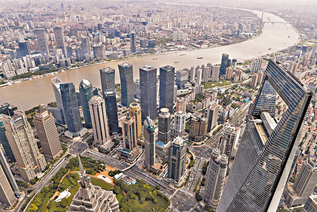 A股成交量成為市場關注的議題。 (中通社)
