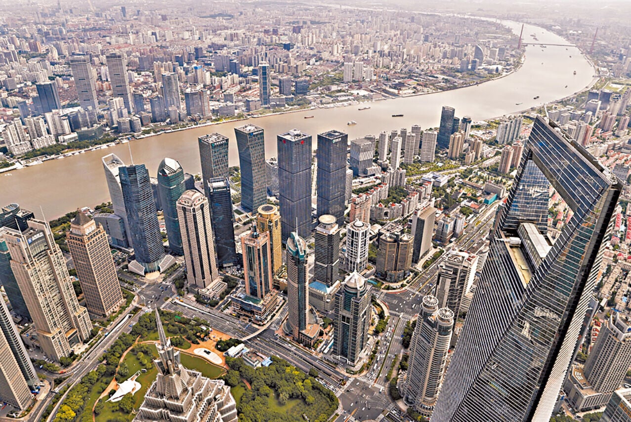 A股成交量成為市場關注的議題。 (中通社)