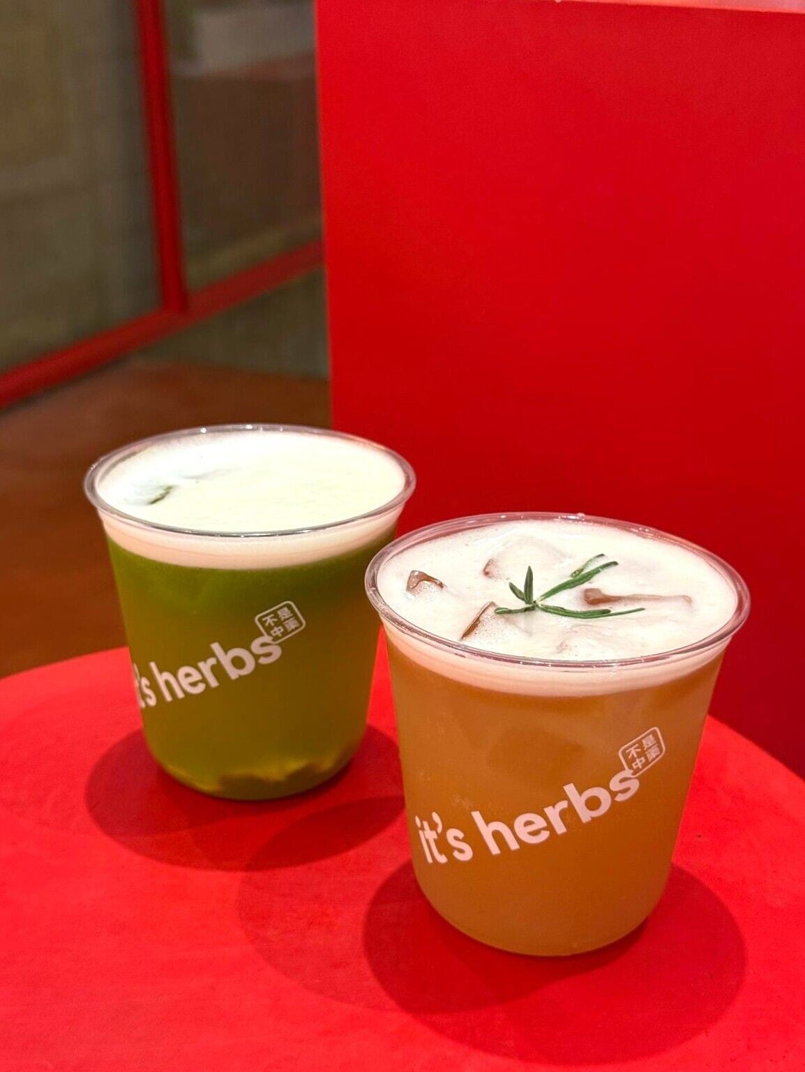 這裡的特飲以草本植物為基底,清爽又消暑。