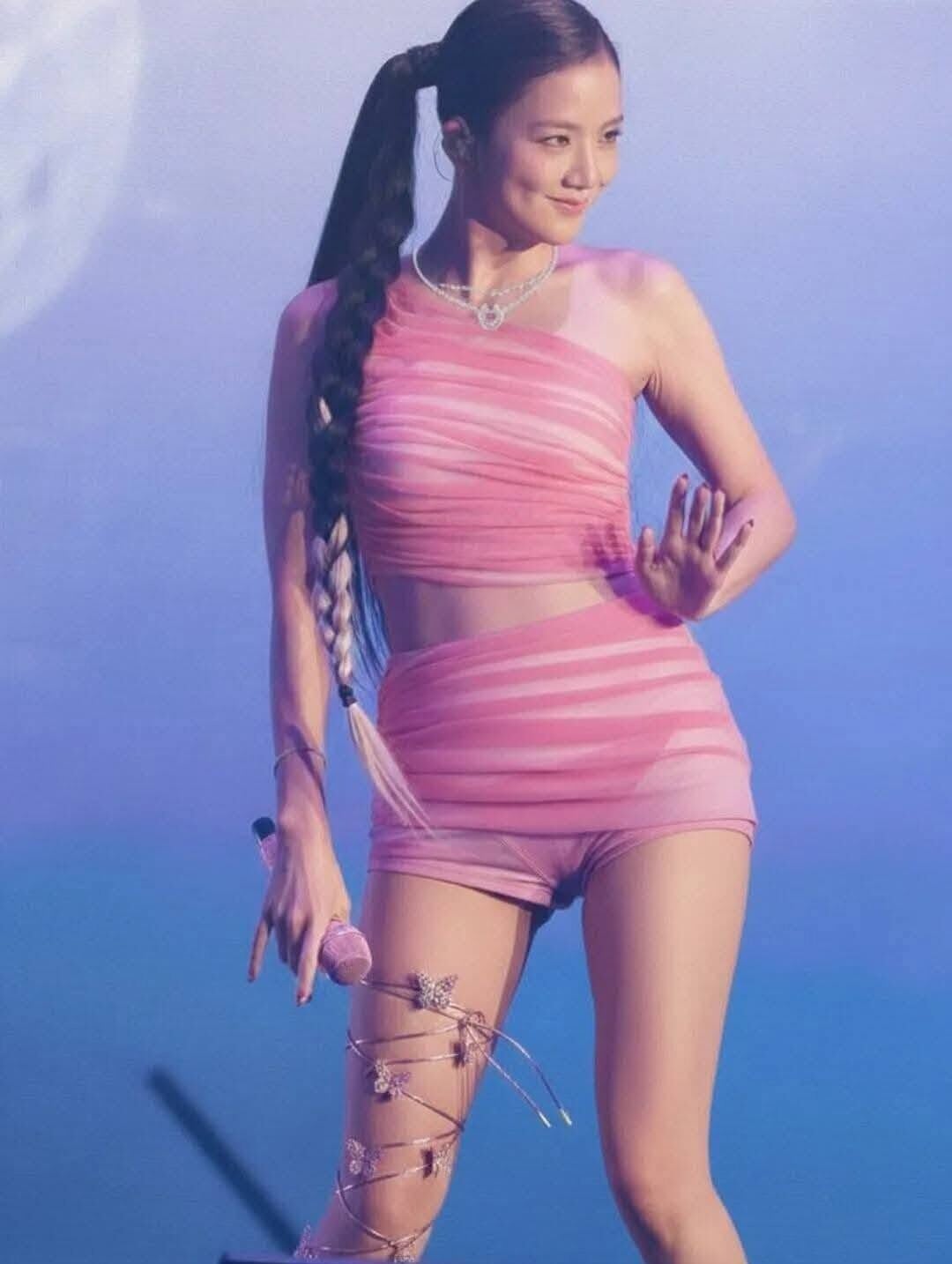 Jisoo 6