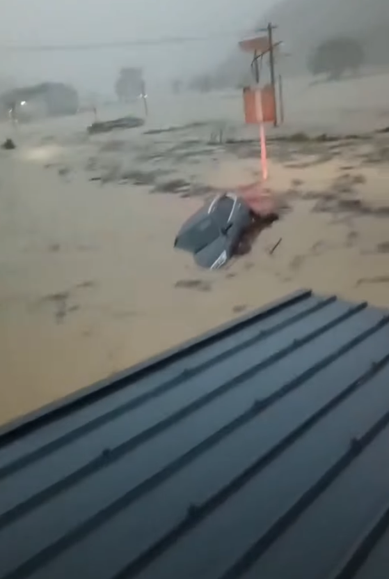 颱風「沙德爾」復活第三次登陸福建 多處暴雨遭水淹街道變河流(有片)