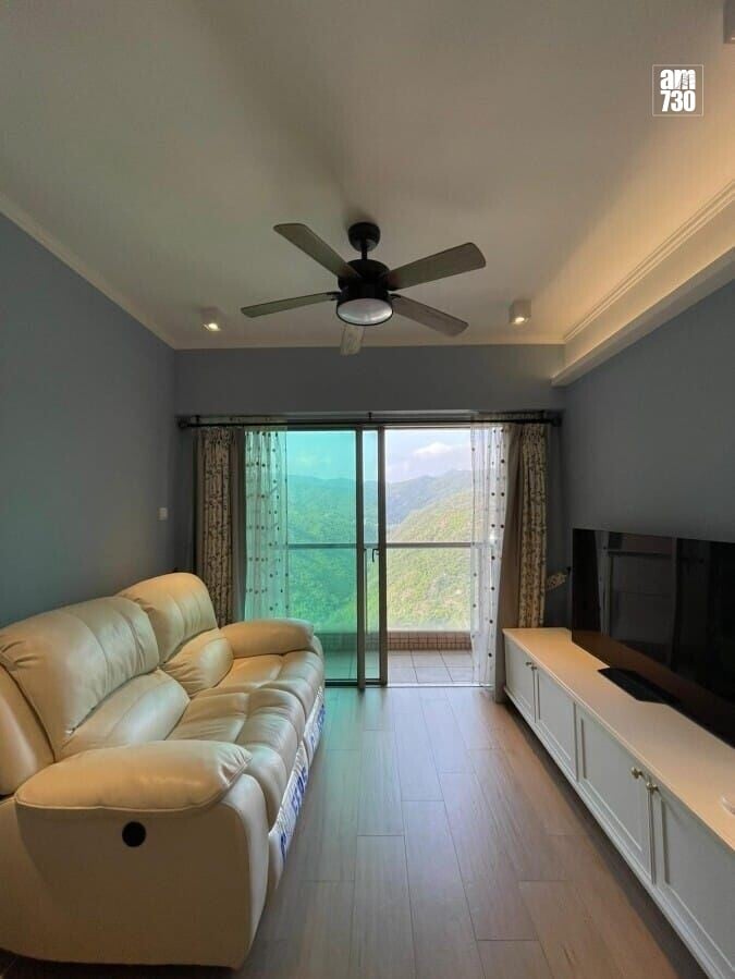 688 (4)
