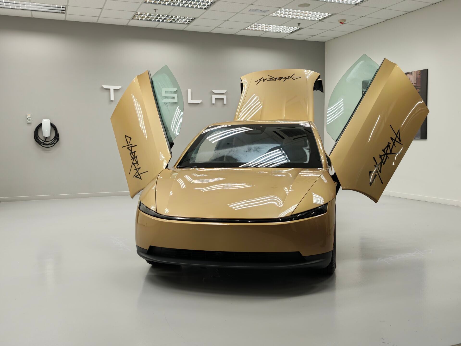 Tesla Cybercab為全自動駕駛的電動車的士。