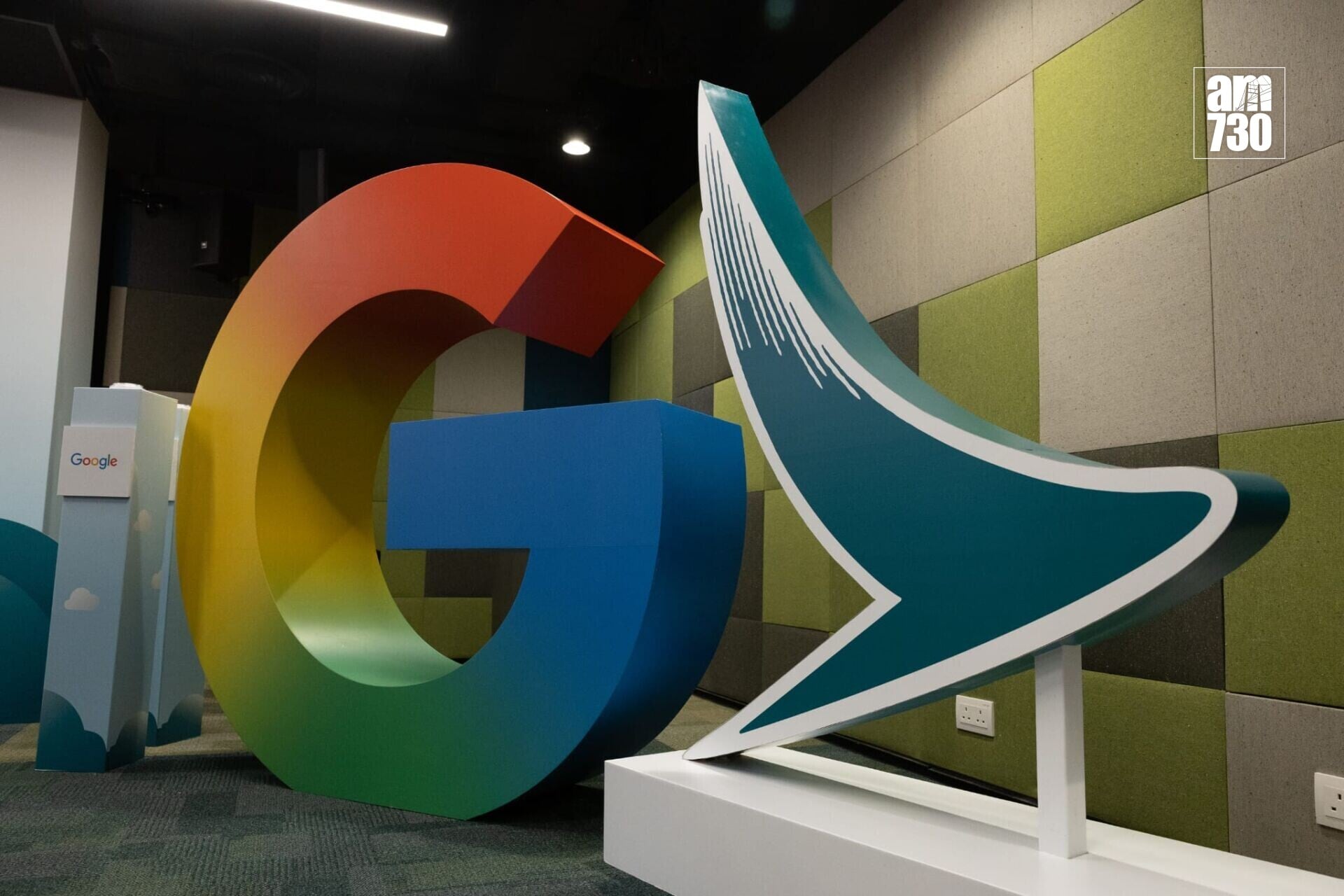 國泰夥Google研發AI預測航跡雲 ,助機師調整飛行高度減氣候影響。(蘇文傑攝)