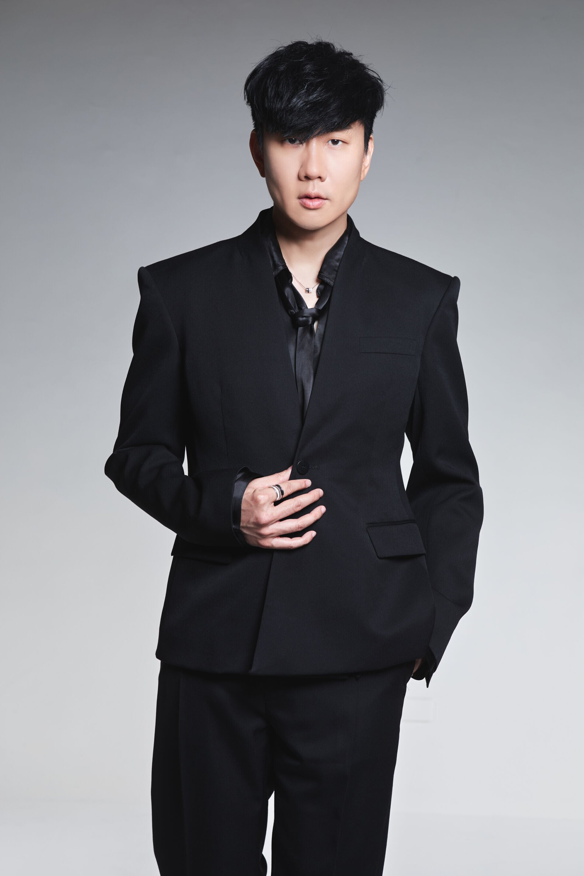 Global Mandopop superstar JJ Lin will perform on Friday, 9 October at the Padang Stage