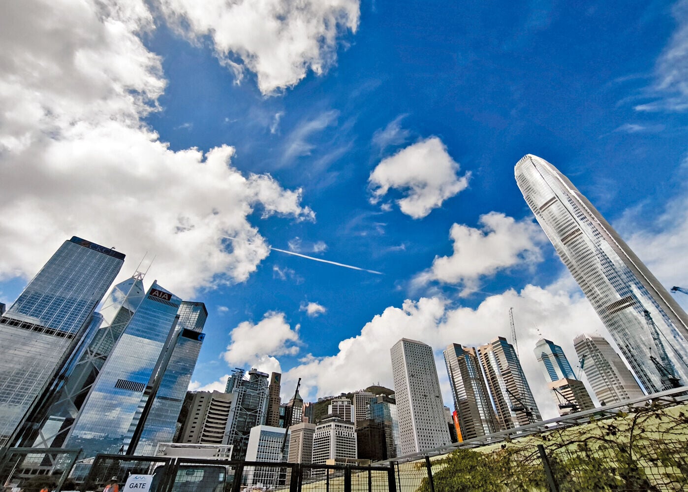 截至8月底，104家公司在香港上市，融資額超過3,400億元。(中通社)