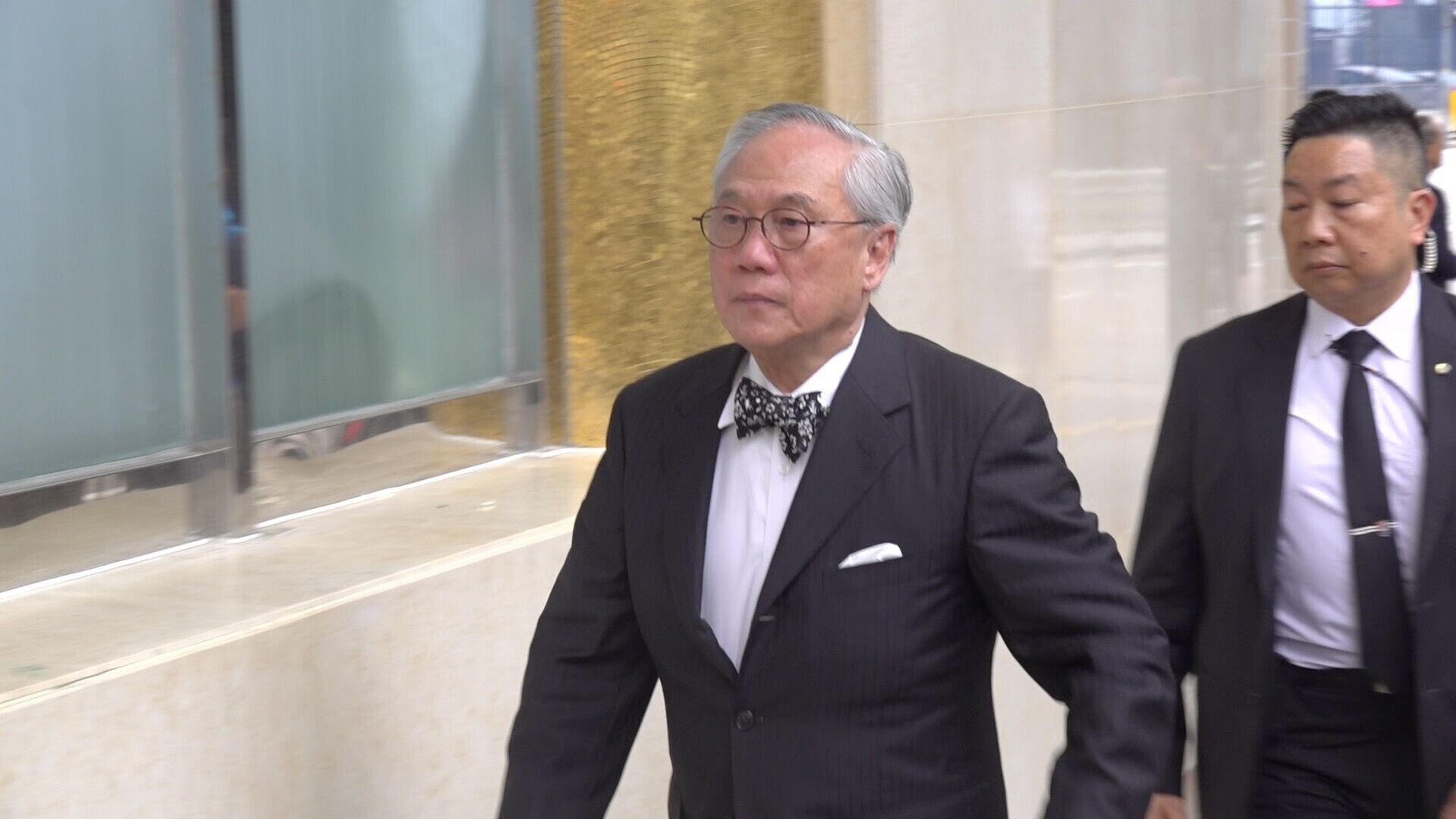 曾蔭權指,對董建華在專上教育領域的卓越貢獻尤為敬佩。(資料圖片/中通社)