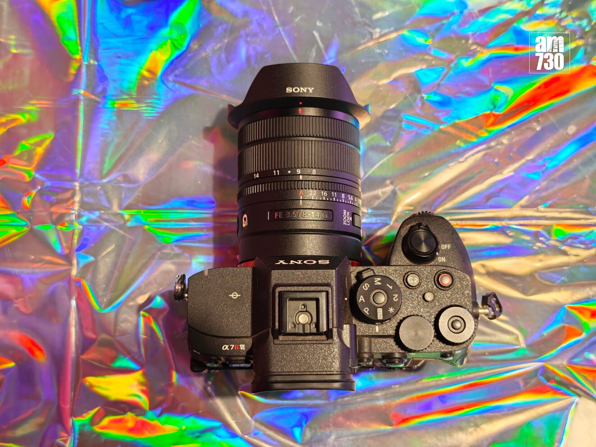 Sony FE 8-14mm F3.5 Fisheye G體積細小。