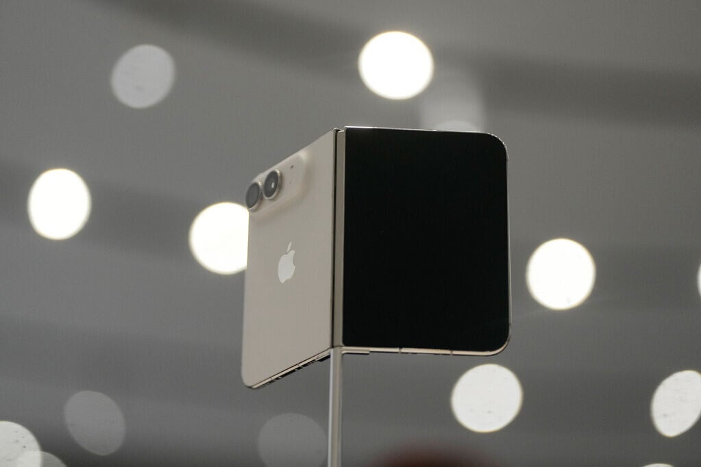 iPhone Duo為今年Apple發布會最受關注的手機(AP)