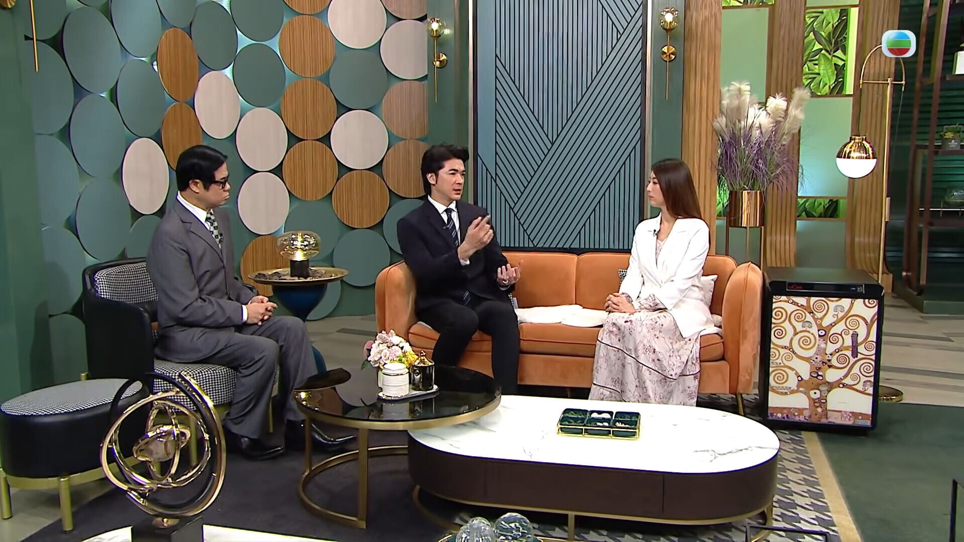 VS YouTube AI YouTube 6’20”