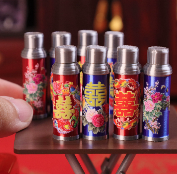 活動設有懷舊生活用品扭蛋機,可扭出微型懷舊生活物品。