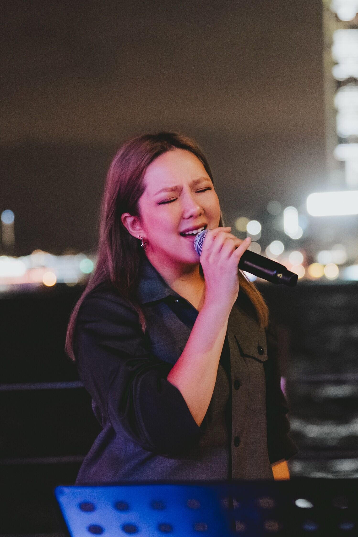 衛蘭期待11月紅館個唱 驚喜現身灣仔與樂隊The Flame Busking預熱 3