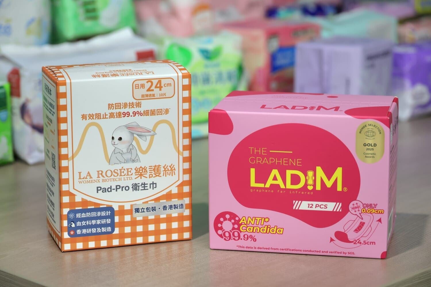 第一組有2款樣本吸收速度較慢,需時57秒及73秒,分別獲3點及2點評分。(周令知攝)