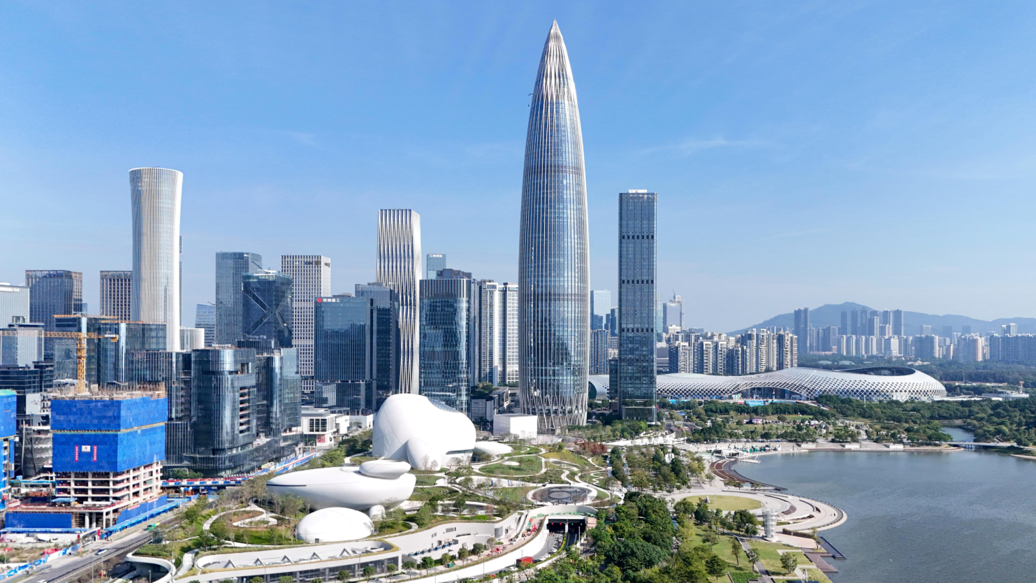 深圳9月18日早上進行防空警報試鳴，當局提醒市民與遊客無須驚慌，聽到警報後保持正常的工作和生活秩序。（新華社資料圖片）