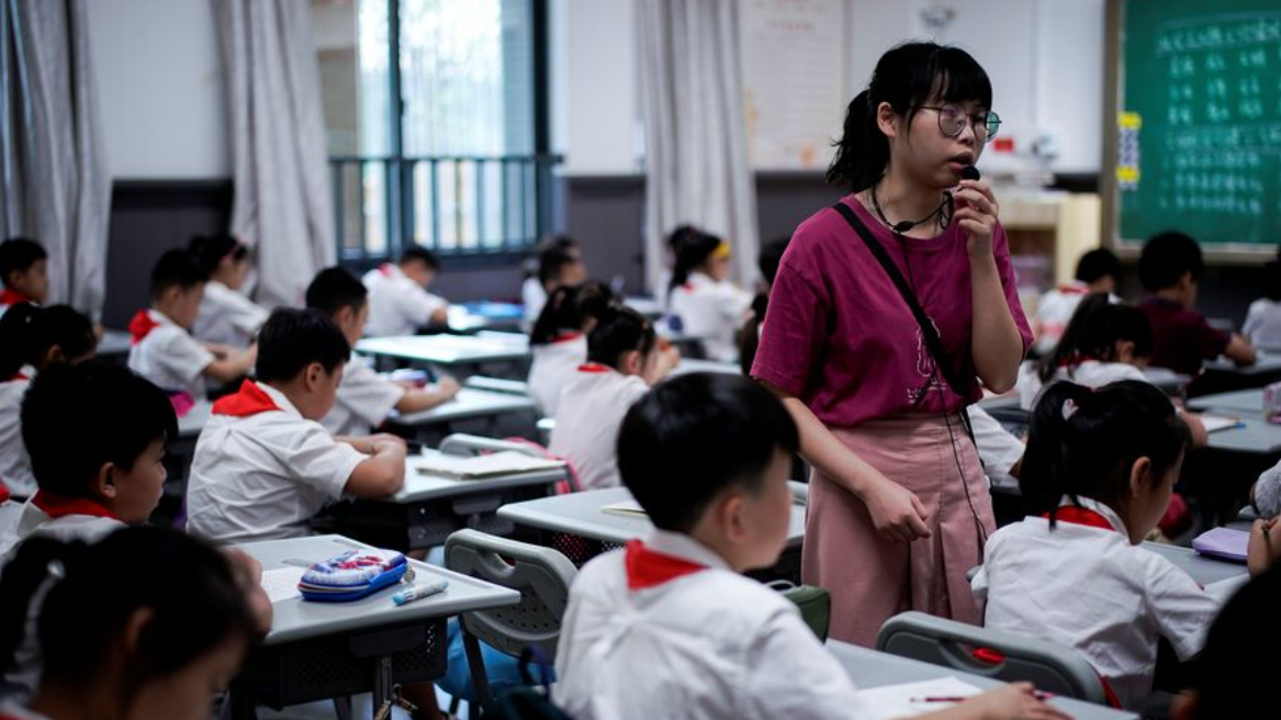 中國出生人口下降，農村人口持續向城鎮流動，近5年累積減少將近3萬間小學（路透社資料圖片）