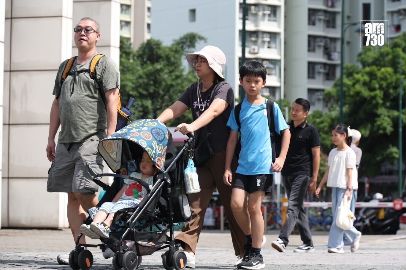 施政報告2026|本港生育率持續低迷,去年出生人數更跌破3萬,兩萬元新生嬰兒獎勵金會否延續成焦點。(周令知攝)