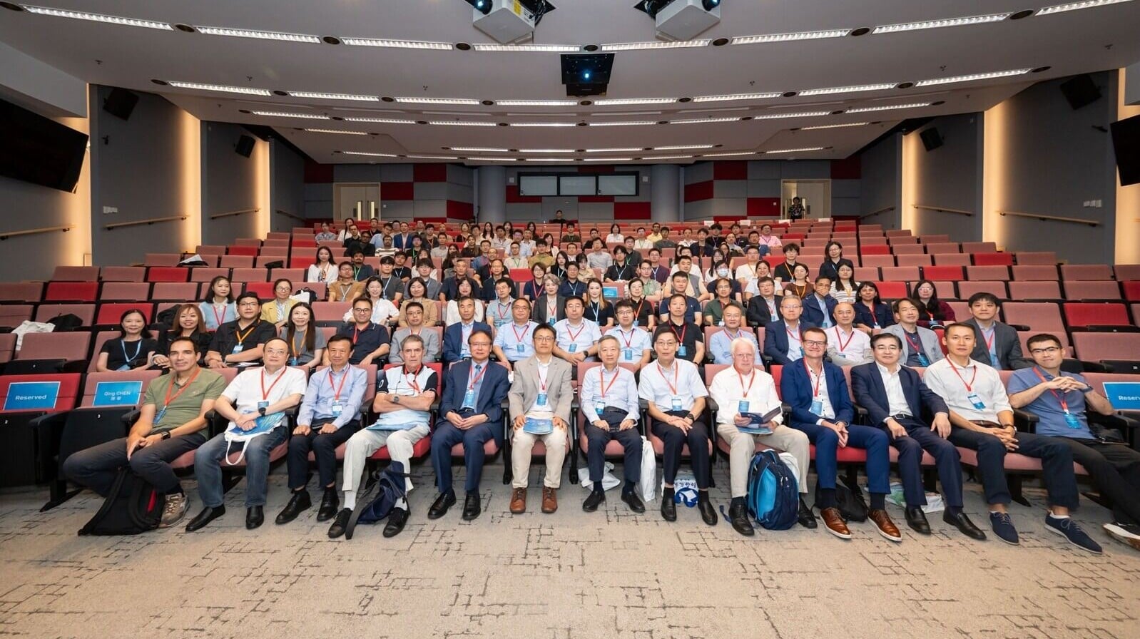 「國際電化學峰會2026暨ISE第77屆年會衛星會暨青年科學家峰會第九場分會議」，於上周六至周一在科大舉行。