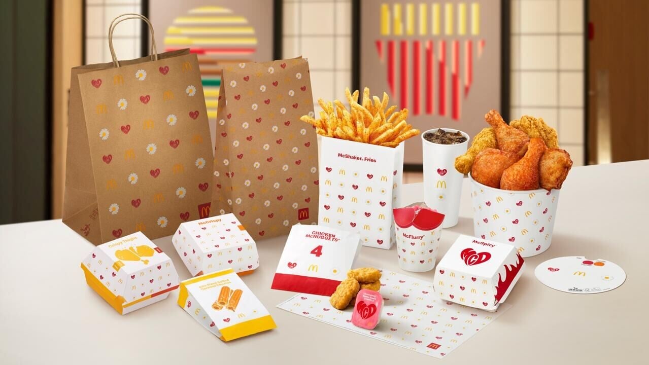 B11. McCrispy Packaging items