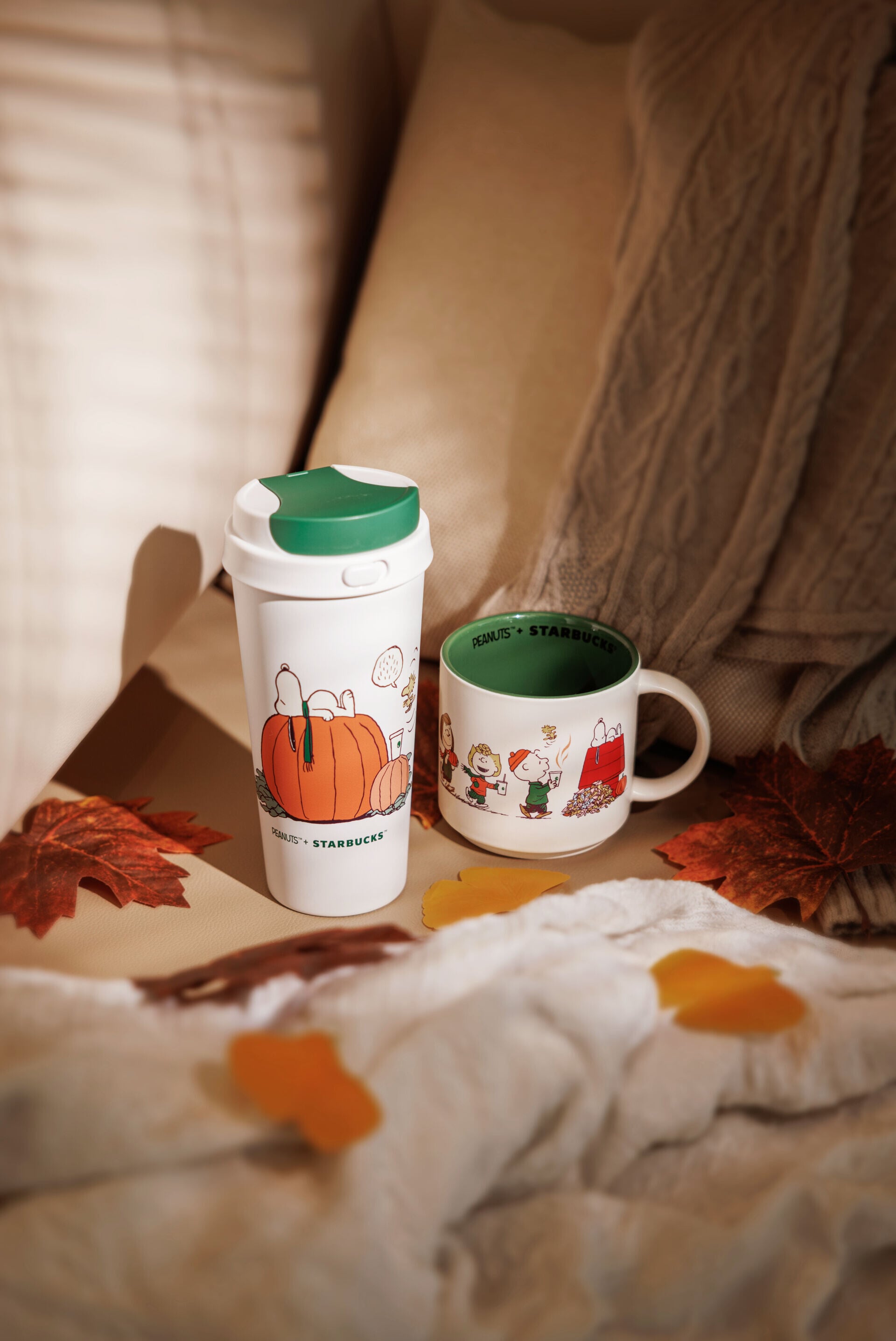 Peanuts™ + Starbucks® merchandise collection 02
