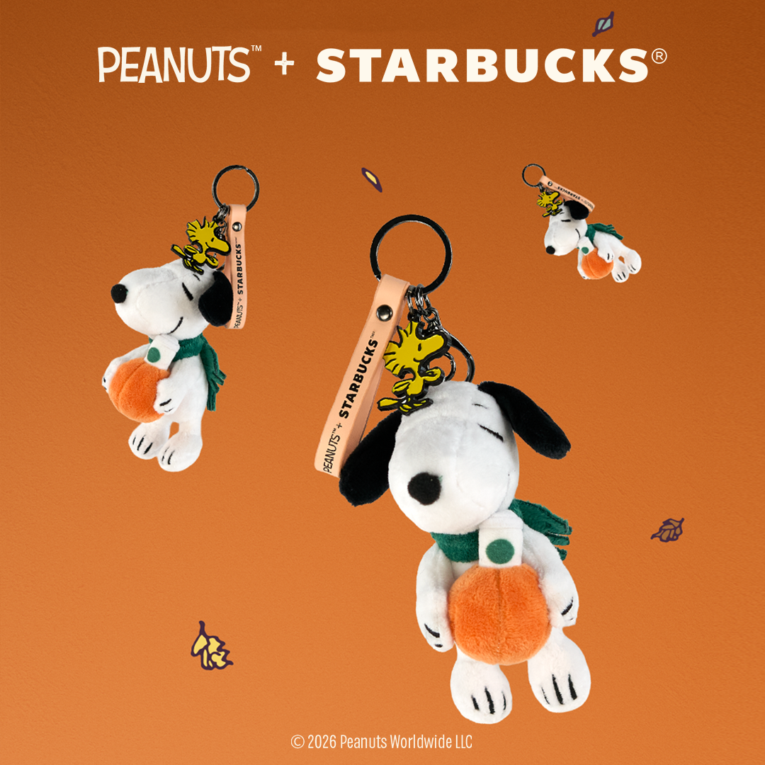 Snoopy™ Plush Bag Charm