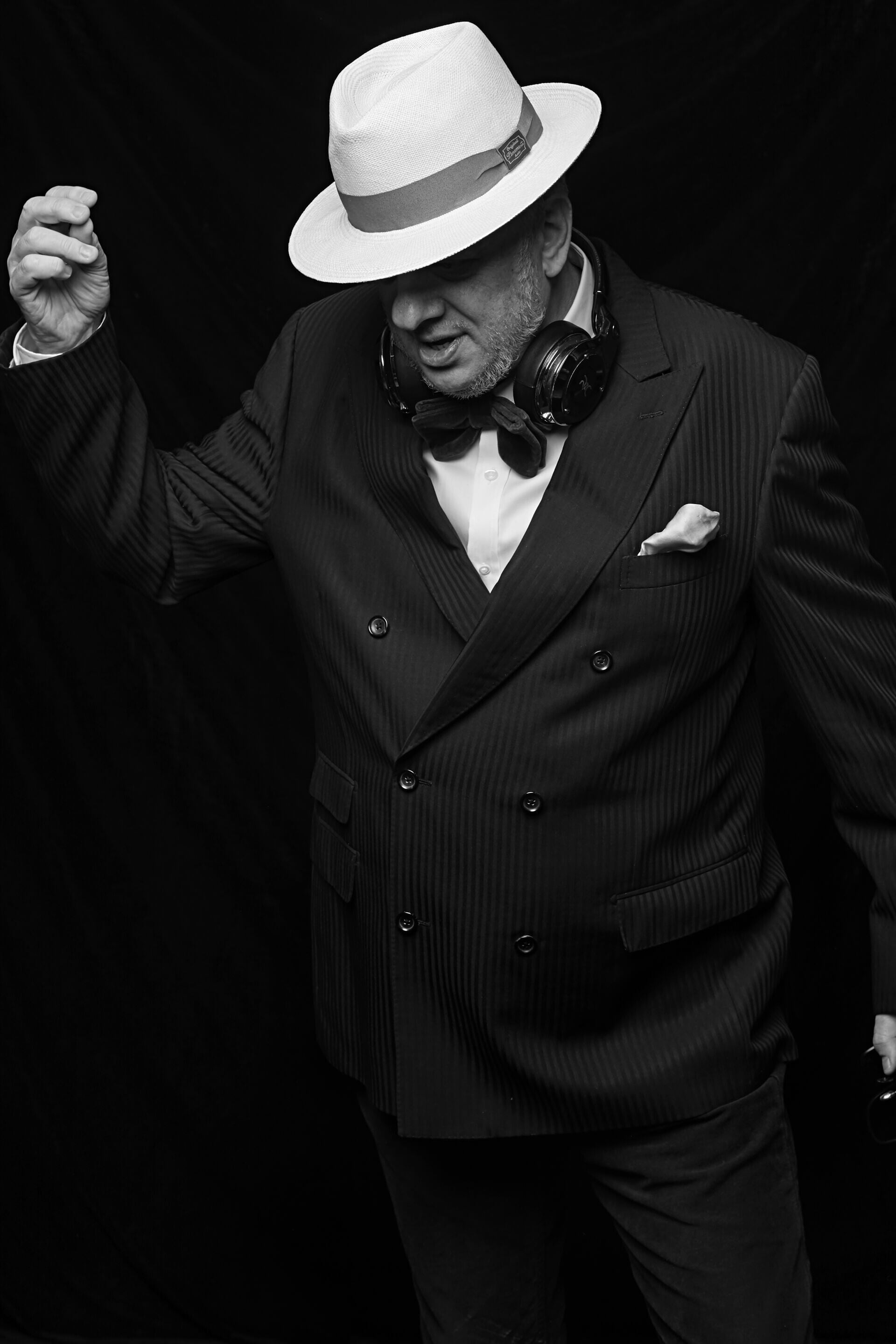 DJ EL TORO 1
