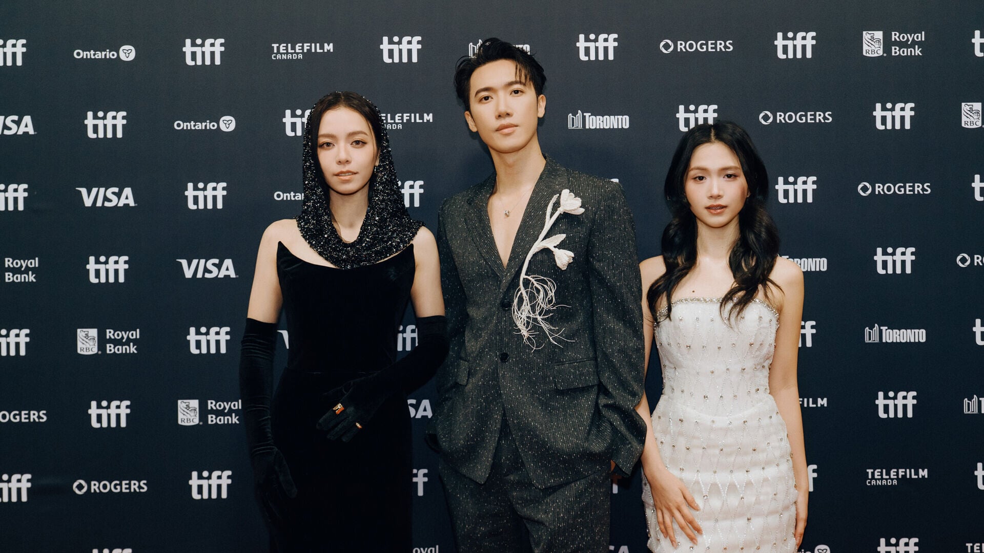 宋芸樺（左起）、邱士縉、蕭莉璇共同出席 《告別的年代》多倫多國際電影節世界首映