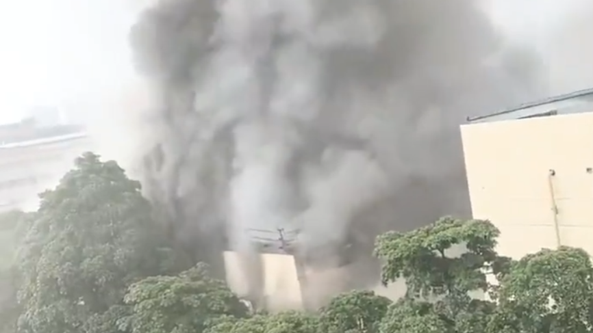 廣東佛山市順德區一間紡織公司廠區發生火災事故，已造成8人死亡(影片截圖)